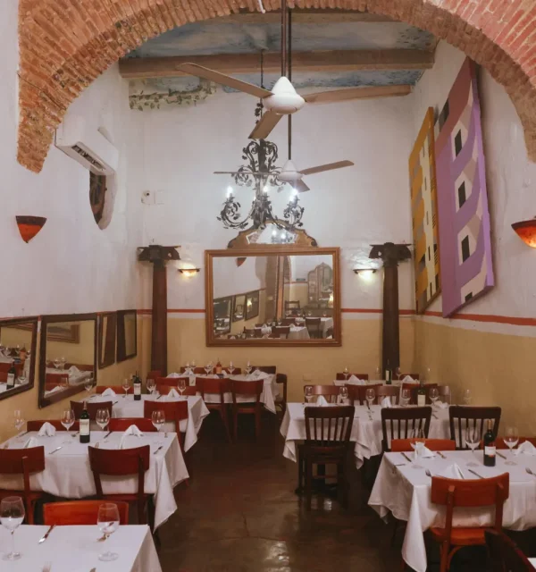 salon-arco-ladrillo